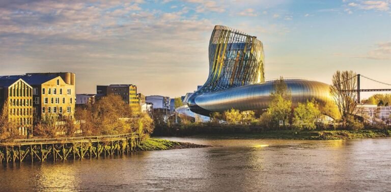 Air Arabia Bordeaux Office in France