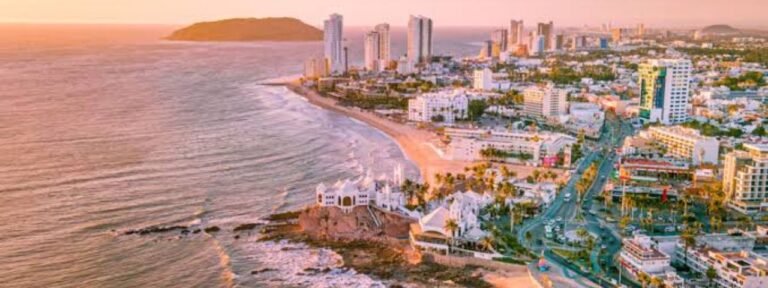 Delta Airlines Mazatlán Office in Mexico