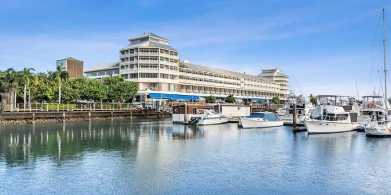 Singapore Airlines Cairns Office in Australia